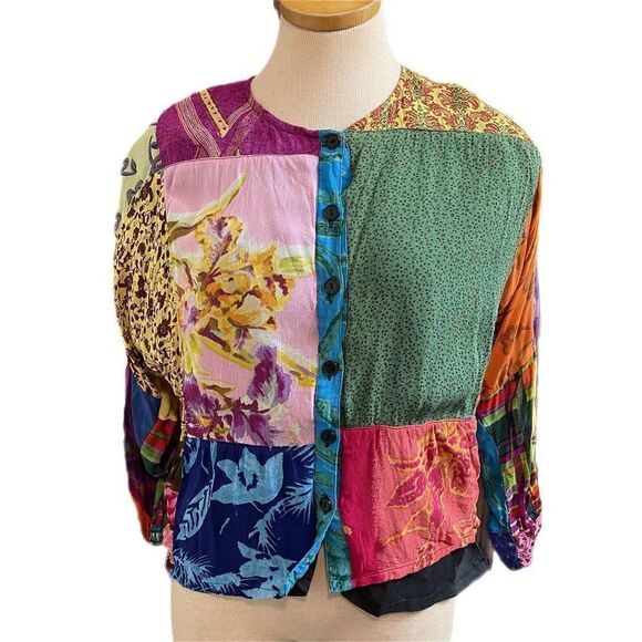 Sacred Threads Floral Multicolor Patchwork Button Boho Blouse Top Womens Small - Picture 1 of 9